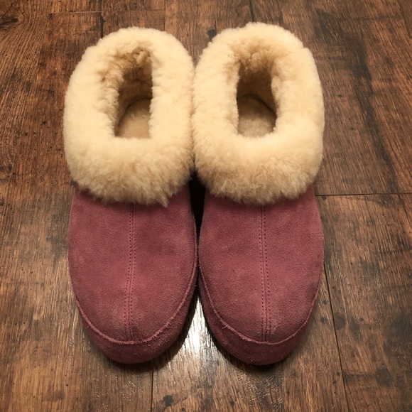 Acorn Shoes - ACORN Oh Ewe II Pink Suede Moccasin Slippers